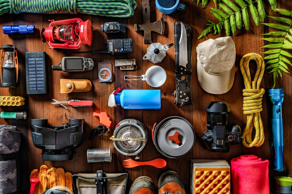 Hiking gear in summer: what you must put in your checklist